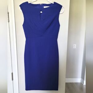 Kay Unger Blue keyhole front dress size 2